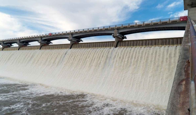 Chinese Government Crackdowns and Cheap Hydropower- Miners Migrate from North to South China