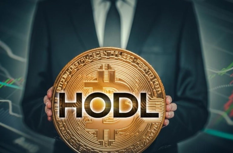 How Will Bitcoin Mining Look in 2022: Should we HODL or Mine?