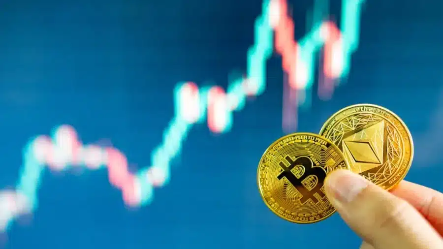 BTC Tumbles 1.5% Today, ETH Losses 1.6% As Crypto Prices Fall