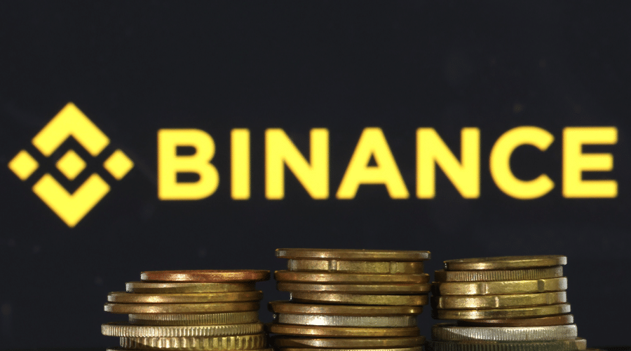 Ex Binance CEO's US Detainment Threat Triggers $200M Bitcoin Reserve Drop