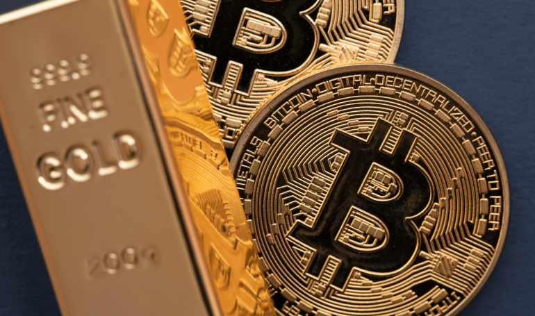 Gold Hits New Record While Bitcoin Lags Behind in Race